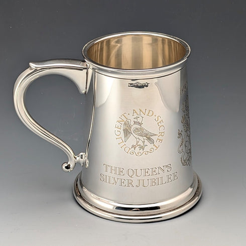 1977年 英國伊莉莎白二世 銀禧紀念 純銀製 酒杯 338g Yorkshire Mint
