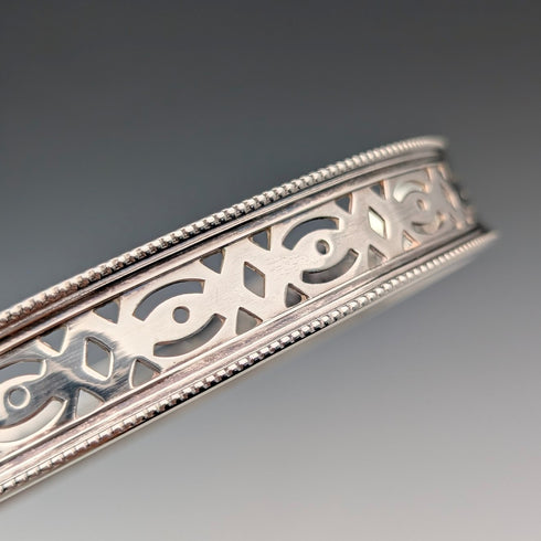 英国ヴィンテージ シルバープレート製 オーバル型 小型ギャラリートレイ 幅17cm Barker Ellis