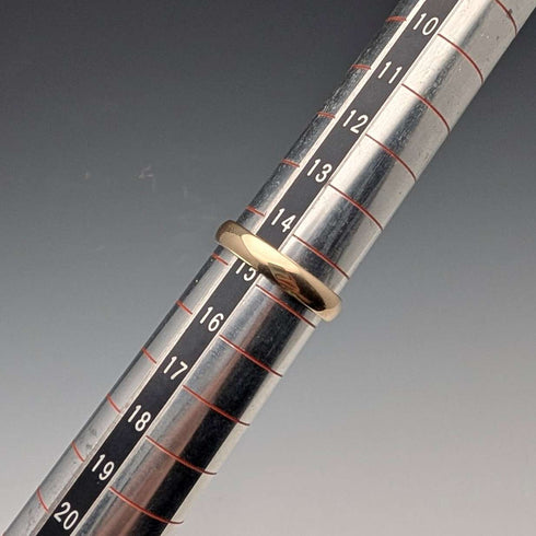 英国ヴィンテージ K9ゴールド ウェディングリング 3g(15号) 指輪 HS Ltd