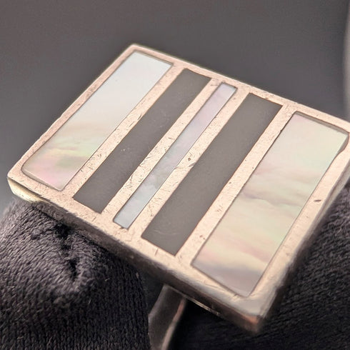 ヴィンテージ 純銀製 白蝶貝&オニキス ストライプデザイン カフリンクス カフスボタン