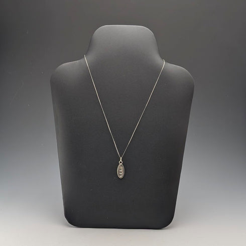 1978年 英国ヴィンテージ 純銀製 小型オーバルインゴットペンダント純銀ネックレス付 計4.4g