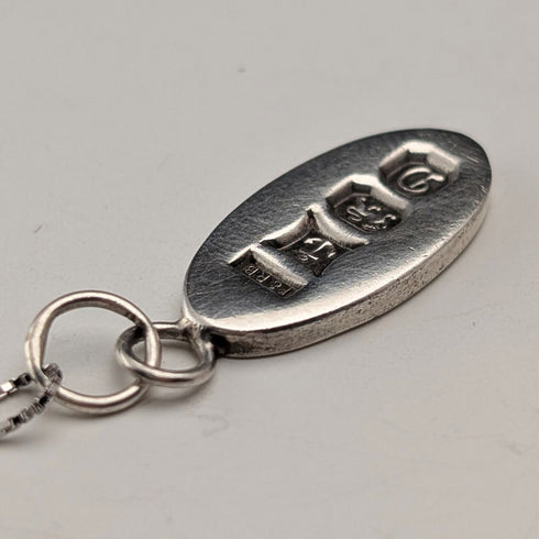 1978年 英国ヴィンテージ 純銀製 小型オーバルインゴットペンダント純銀ネックレス付 計4.4g