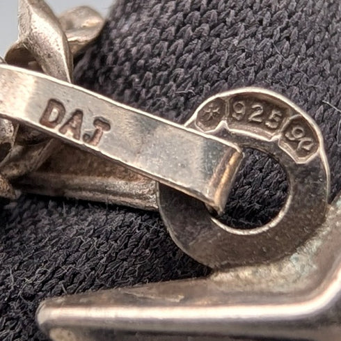 英国ヴィンテージ 純銀製マルタ十字型ペンダント 純銀ネックレス付き 計14.3g