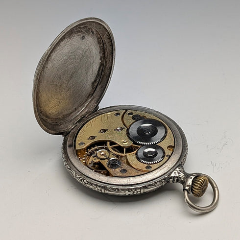 19世紀末 古董 LABRADOR(歐米茄) 懷錶 浮雕雕刻 開面 良好運作