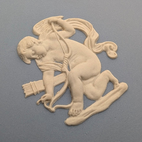 英国ヴィンテージ ウェッジウッド 天使 ジャスパーウェア製 プレートペア 直径22cm ペールブルー②