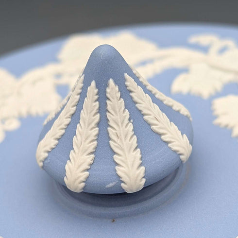 復古英國 Wedgwood Jasperware 淡藍色圓形糖果盒