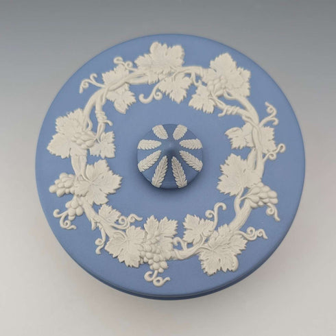 復古英國 Wedgwood Jasperware 淡藍色圓形糖果盒