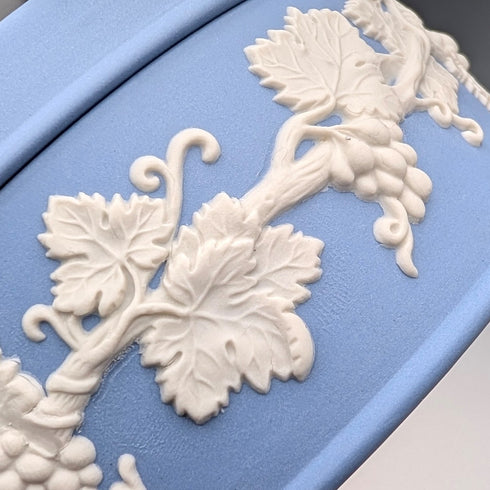 英国ヴィンテージ ウェッジウッド ジャスパーウェア製 丸型ボンボニエール ペールブルー