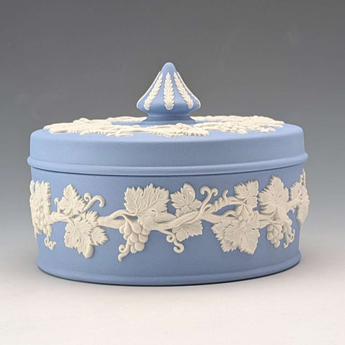 復古英國 Wedgwood Jasperware 淡藍色圓形糖果盒