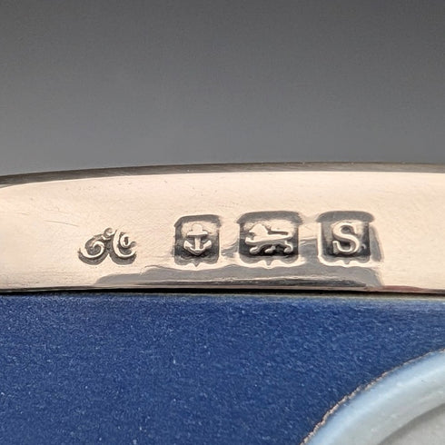 1917年 英国ウェッジウッド/エルキントン ジャスパーウェア製 マグカップ 純銀装飾 ロイヤルブルー