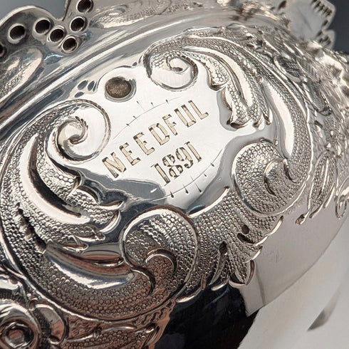 1891年英國古董鍍銀帶柄碗,直徑13.5厘米