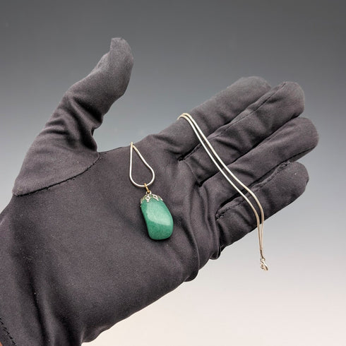 復古綠玉吊墜和純銀項鍊