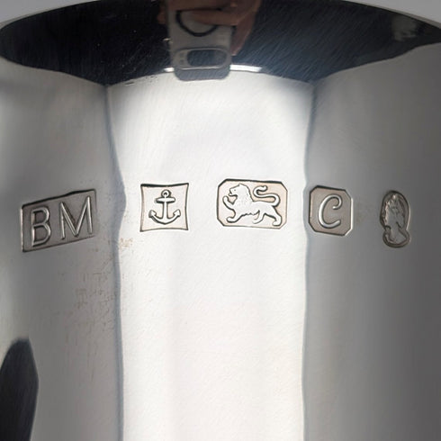 1977年 英国エリザベスⅡ世 戴冠25周年ジュビリー 純銀製マグカップ 302g Birmingham Mint 箱・説明書付き 極美品