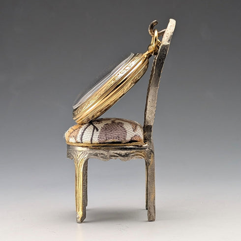 1920年代古董黃銅椅形懷錶架,帶白色座椅