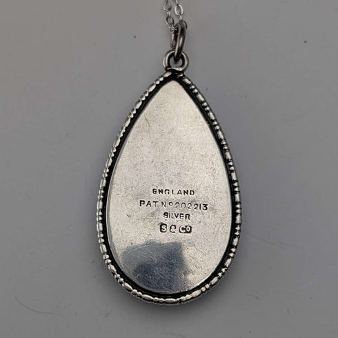 British vintage sterling silver butterfly wing pendant with sterling silver necklace (3)