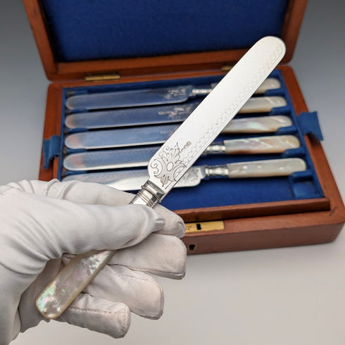 英國古董珍珠母貝甜點餐具,6對,木盒裝,約翰朗德父子公司出品