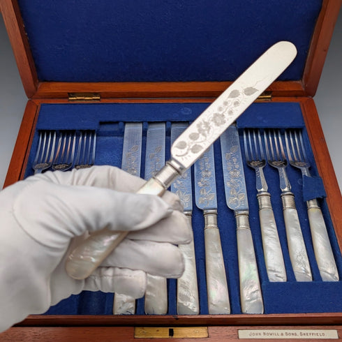 英國古董珍珠母貝甜點餐具,12對,木盒裝,John Nowill & Son 出品