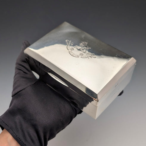 1913年英國古董純銀香菸盒,內襯木質,沃克和霍爾