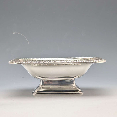 Mappin & Webb 出品的復古英國鍍銀方形帶柄碟