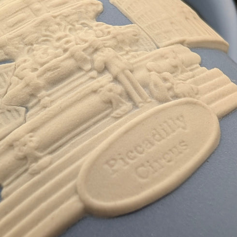 1971 British Wedgwood Jasperware Christmas Mug②