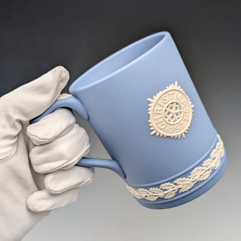 1971 British Wedgwood Jasperware Christmas Mug②