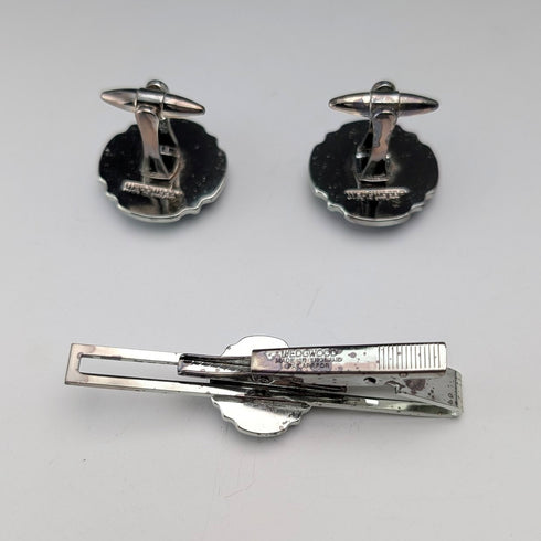 British Wedgwood cufflinks and tie clip with blue jasper sailing ship round cameo and silver base case