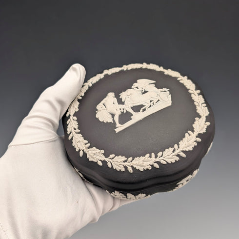 1976 British Wedgwood Black Jasper Trinket Box with Lid, Boxed