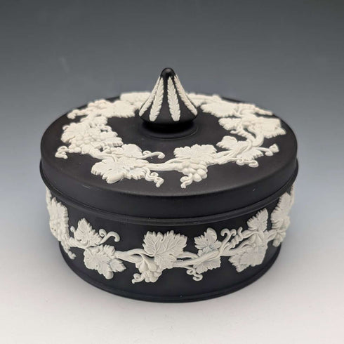 1967年英國韋奇伍德(Wedgwood)黑色碧玉圓形糖果盒,附原廠盒