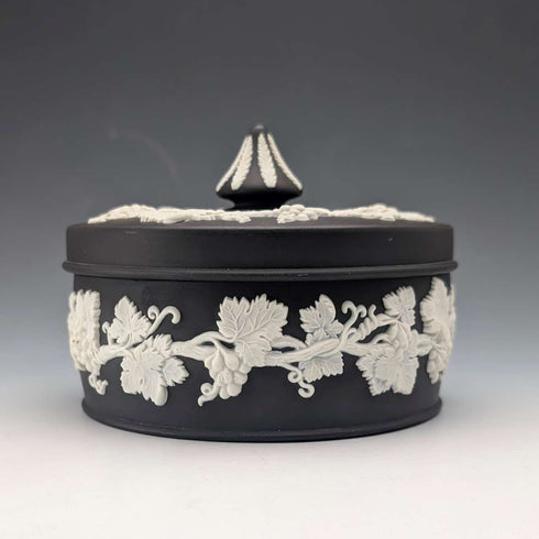 1967年英國韋奇伍德(Wedgwood)黑色碧玉圓形糖果盒,附原廠盒