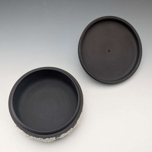 1967年英國韋奇伍德(Wedgwood)黑色碧玉圓形糖果盒,附原廠盒