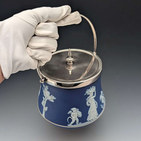 古董英國韋奇伍德餅乾桶 Jasperware 皇家藍色