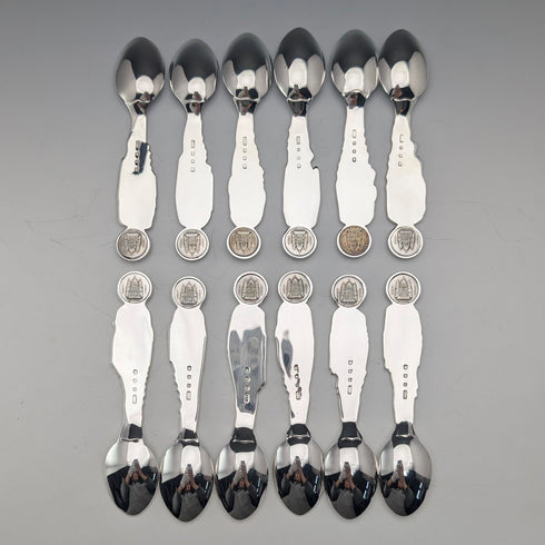 1975 St. Paul's Cathedral Apostle Set of 12 Pure Silver Teaspoons and a Pure Silver Medal, 457g Total, Wooden Case, Toye, Kenning & Spencer