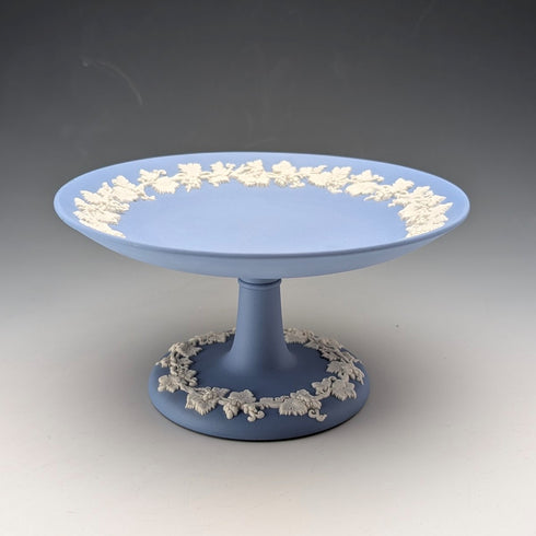 英國韋奇伍德復古碧玉陶淺藍高腳杯