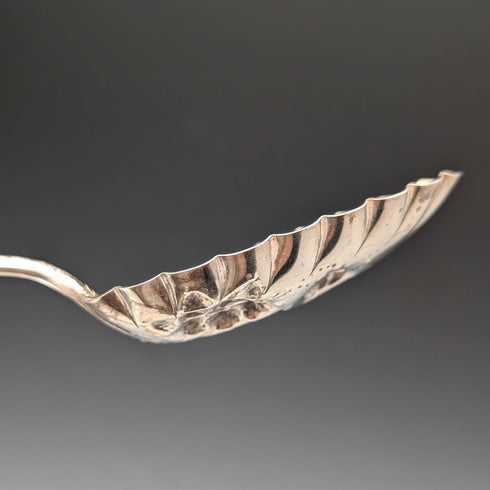 19世紀後半 英国アンティーク シルバープレート製 ベリースプーン 4本セット William Howe