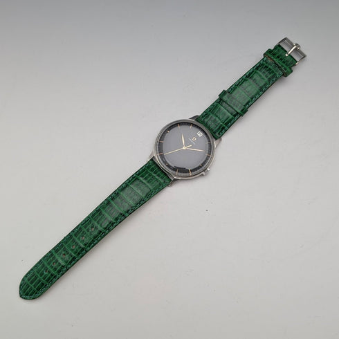 Circa 1943 Omega Ref. 2325/8 Men's Mechanical Wristwatch "Jumbo" Black Dial Green Strap Good Working Condition
