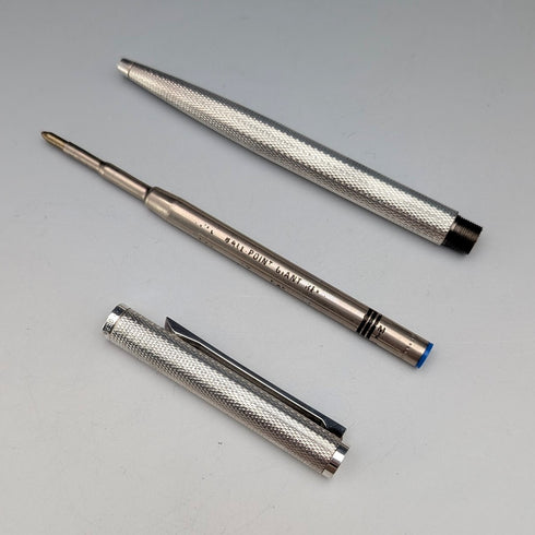 ドイツヴィンテージ ダンヒル ベースメタル製 ボールペン ケース、クロス付き