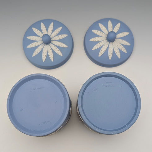 英国ヴィンテージ ウェッジウッド ジャスパーウェア製 ティーキャディーボックスペア