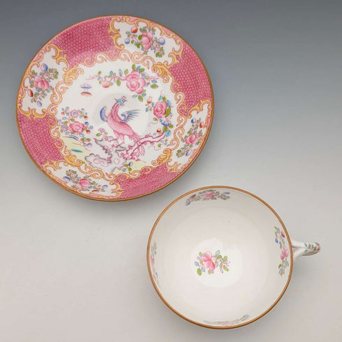 1920年代英國明頓茶杯碟,粉紅色雞蛇圖案,為邁耶商場量身訂製
