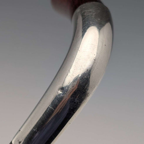 約1900年英國古董棕色手柄L形手柄純銀裝飾手杖,92厘米,朱利葉斯·克林克哈特設計