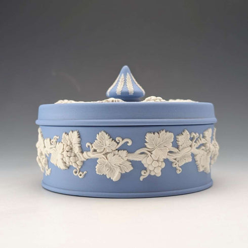 復古英國 Wedgwood Jasperware 淡藍色圓形糖果盒