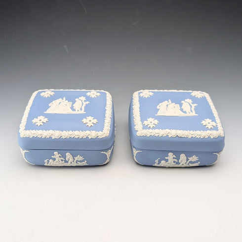 英国ヴィンテージ ウェッジウッド ジャスパーウェア製 角形蓋付きボックス ペア ペールブルー