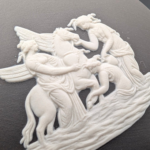 英國韋奇伍德古董黑碧玉豆形盒一對