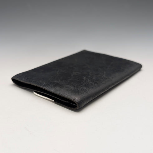 1933年英國B&T出品的復古純銀三折皮夾,黑色皮革材質。
