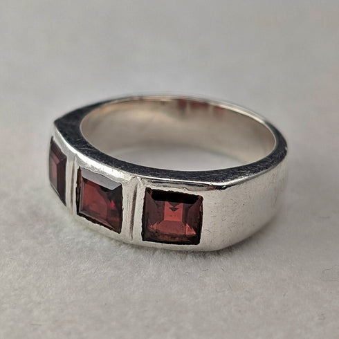 復古純銀石榴石戒指(17號)