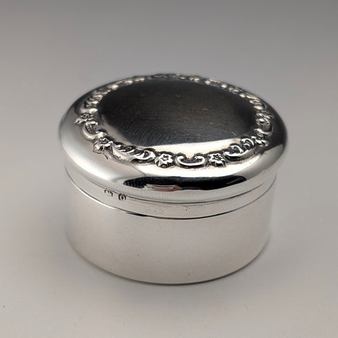 1914 British Antique Sterling Silver Pillbox, 21g, Mappin & Webb