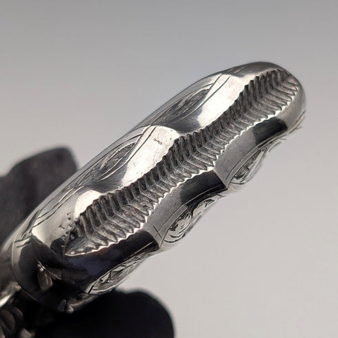 1895年英國古董純銀火柴盒,重36克,附1919年硬幣,托馬斯·海耶斯