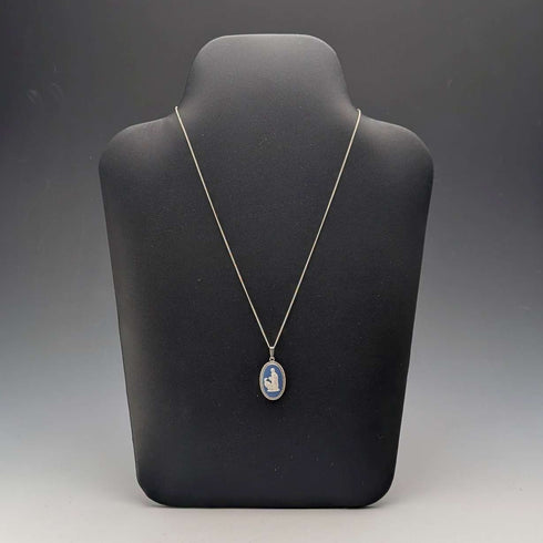 British Vintage Wedgwood Sterling Silver and Jasper Pendant with Sterling Silver Chain