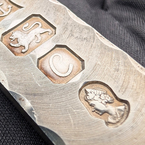 1977年英國古董純銀禧年紀念金條吊墜,搭配純銀鍊,總重30.3克