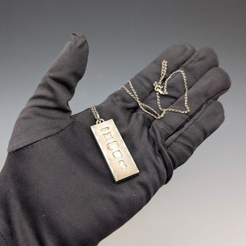 1977年英國古董純銀禧年紀念金條吊墜,搭配純銀鍊,總重30.3克