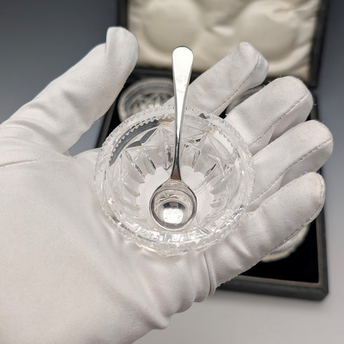 1929年英國古董切割玻璃碟與純銀湯匙套裝,共4件,Joseph Rodgers & Sons出品,含原廠盒